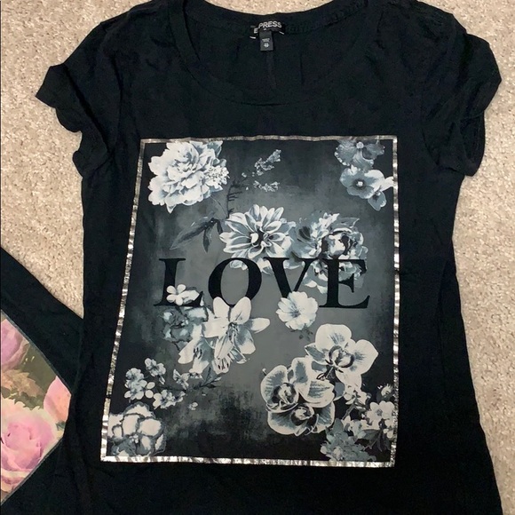 Express graphic tees XS - Picture 2 of 4